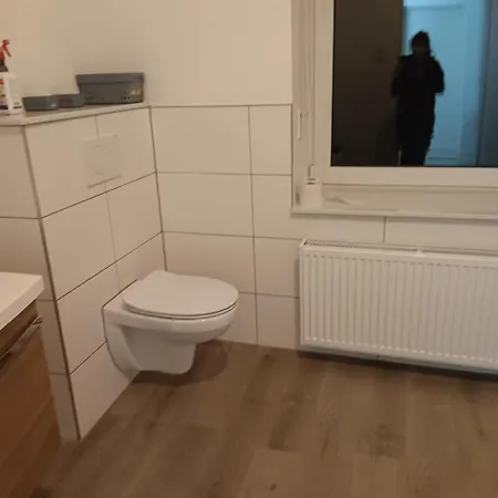 شقة Work And Eschweiler 6 Betten 5 Schlafzimmer 2 Etagen Hehlrath