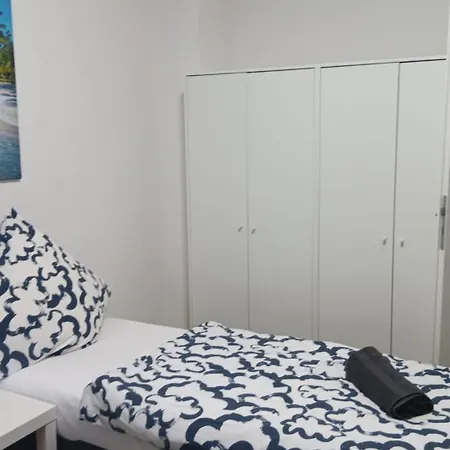 Work And Eschweiler 6 Betten 5 Schlafzimmer 2 Etagen شقة Hehlrath