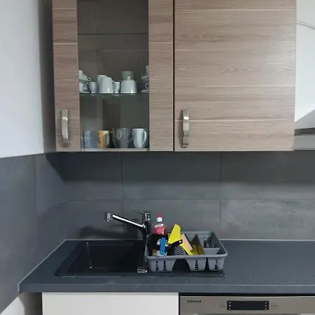 Work And Eschweiler 6 Betten 5 Schlafzimmer 2 Etagen شقة Hehlrath