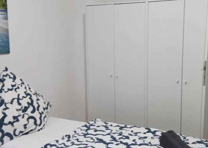 Work And Eschweiler 6 Betten 5 Schlafzimmer 2 Etagen Apartamento Hehlrath